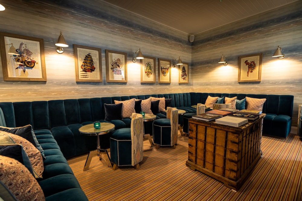 Padstow Harbour Hotel 43/64