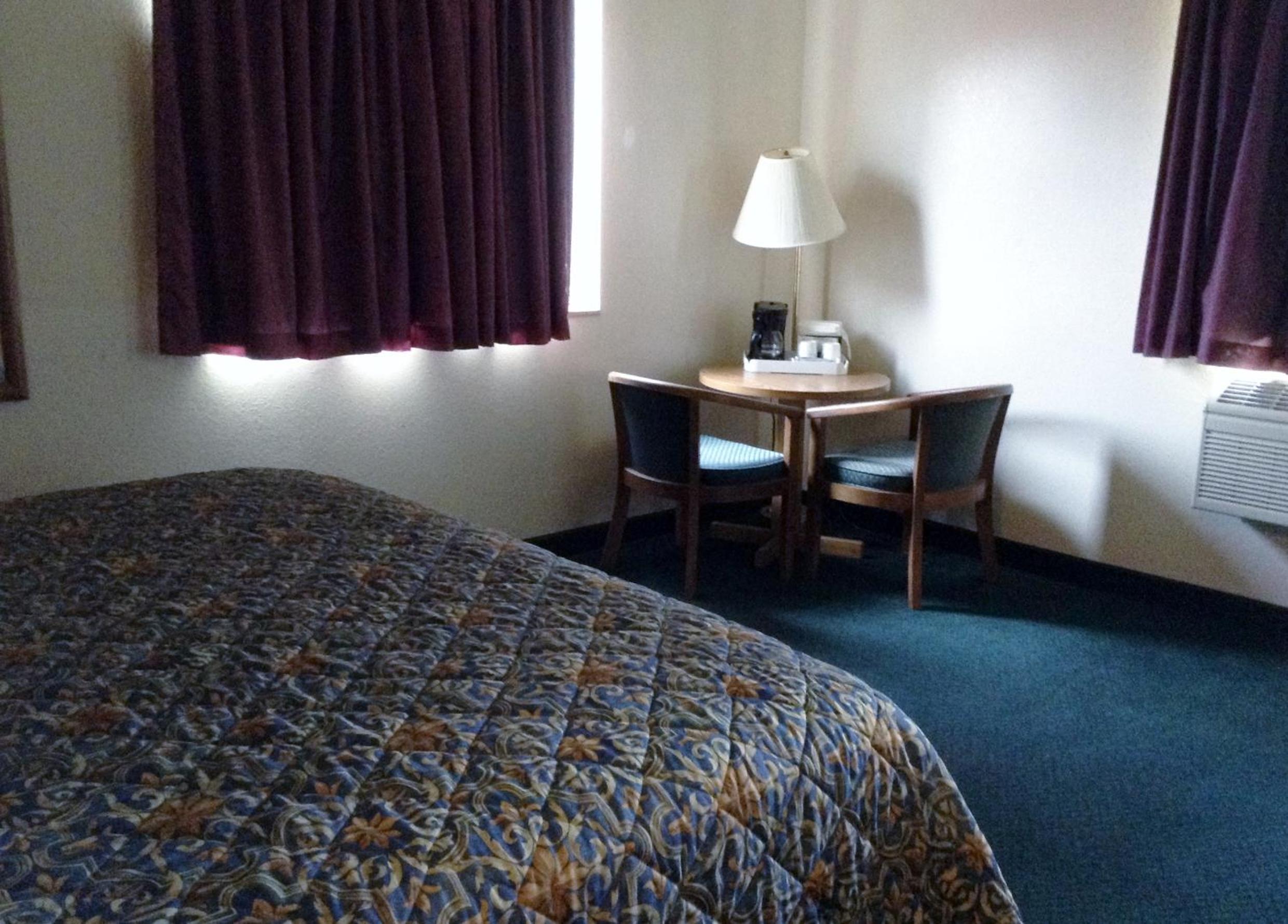 Travelodge by Wyndham Hudsonville 35/42