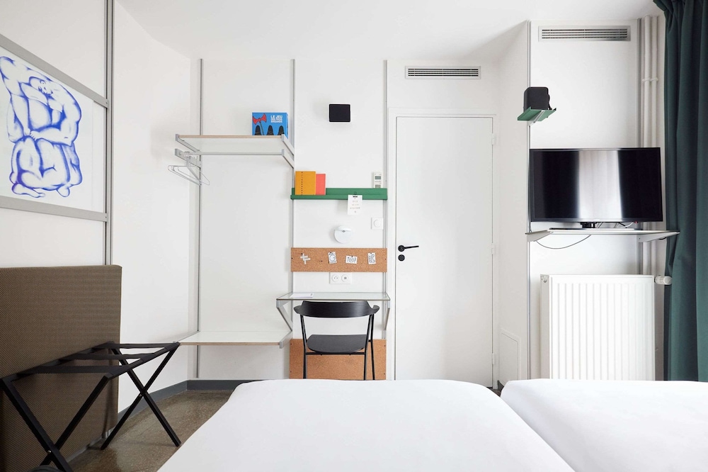 STANDARD, TWIN BEDS