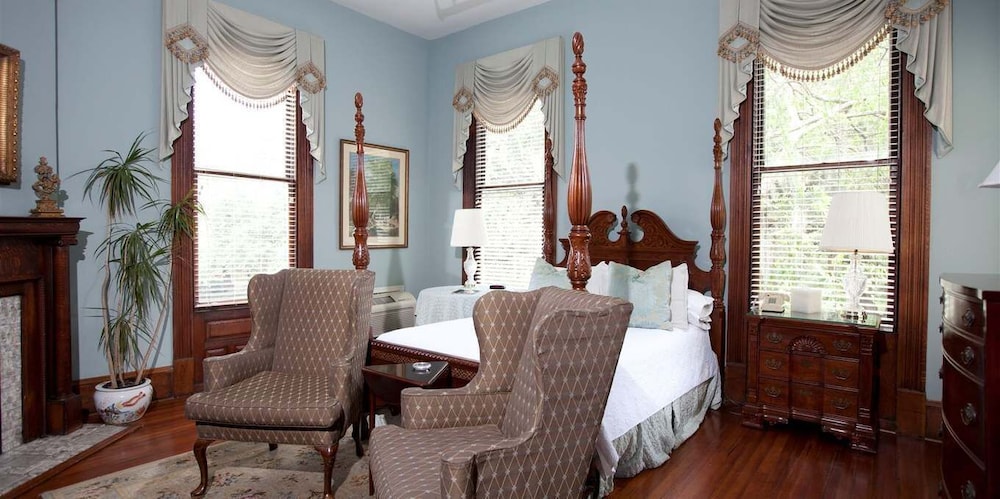 Forsyth Park Inn 14/50