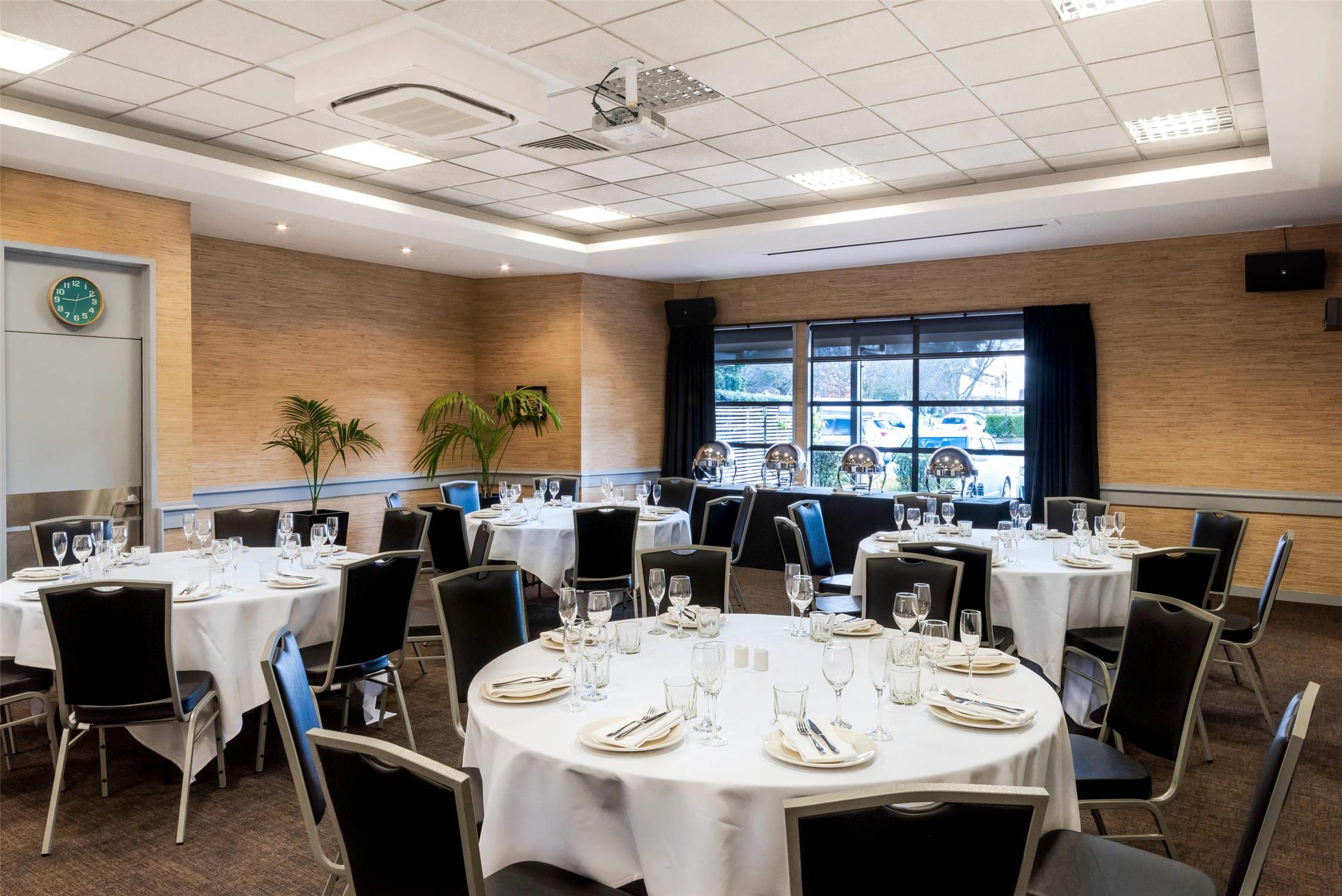 Quality Hotel Lincoln Green 39/42