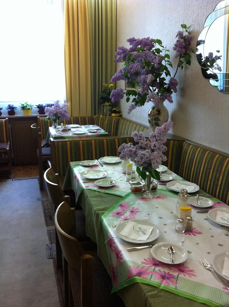 Hotel Hauser 36/50