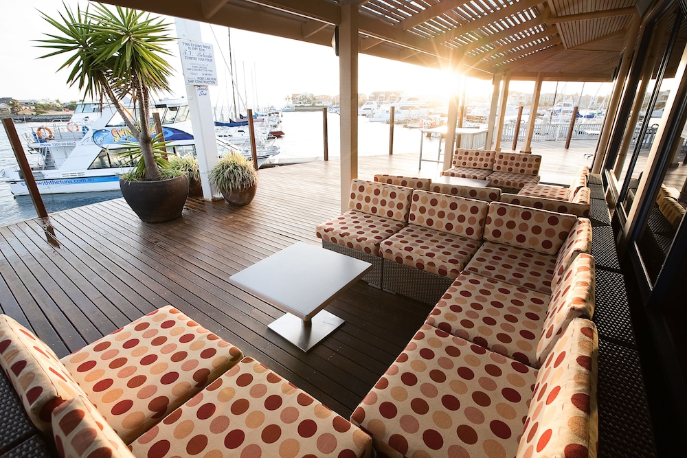 The Marina Hotel 35/66