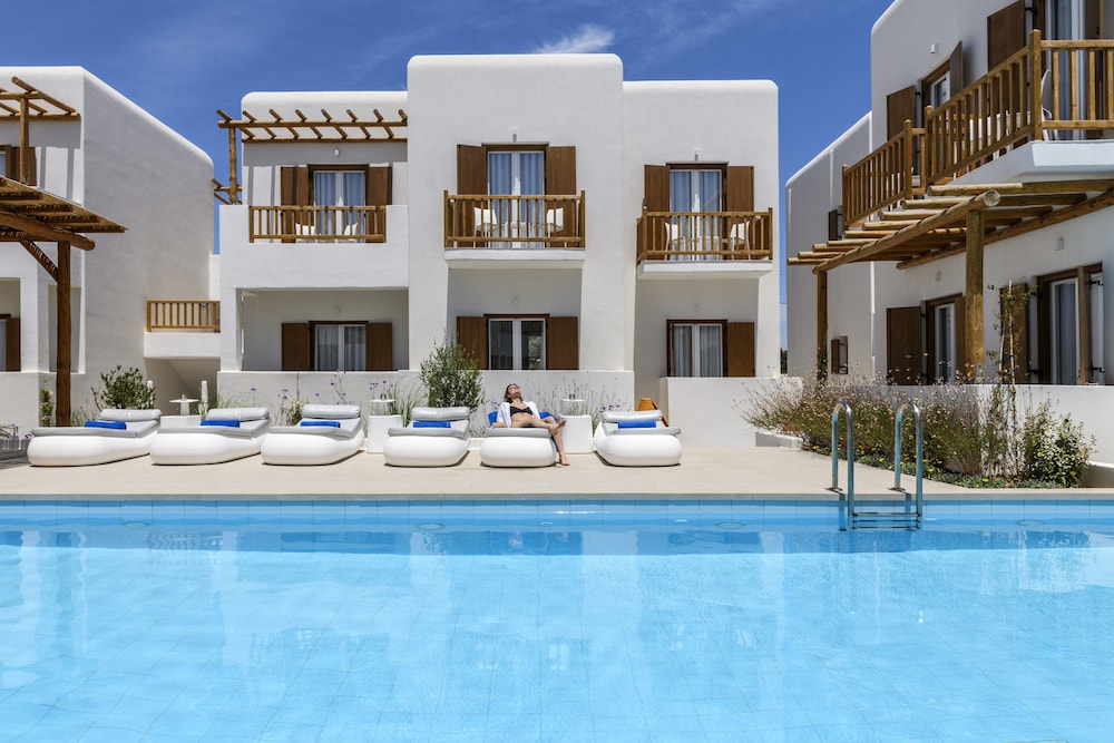 Mykonaki Hotel 30/36