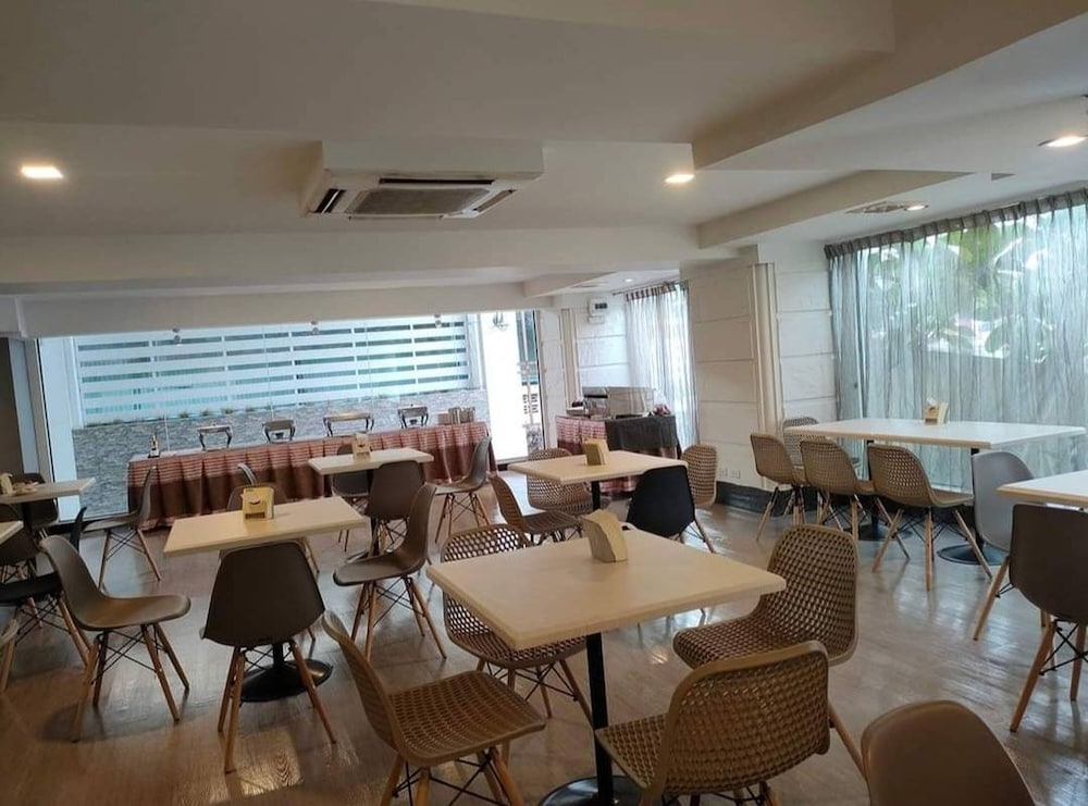 Sunday Ayothaya Hotel 54/68