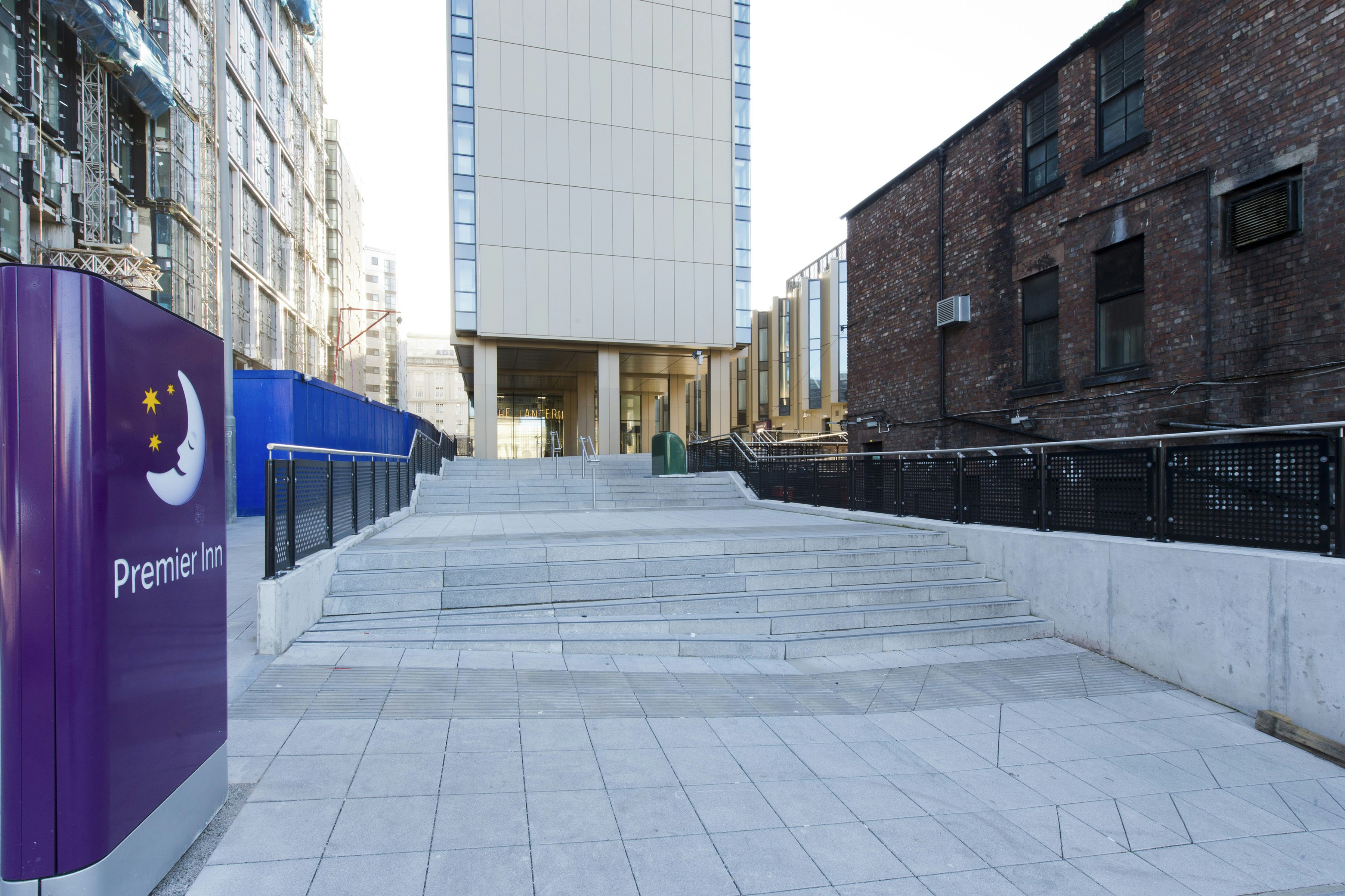 Premier Inn Liverpool City Centre (Lime Street) Hotel 31/37