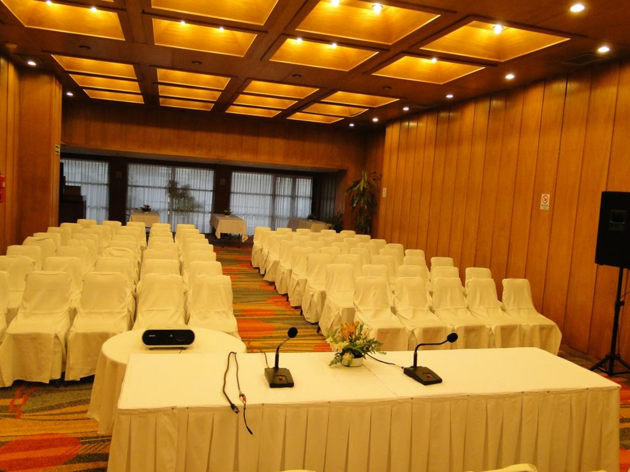 Rayentray Hotel 23/26