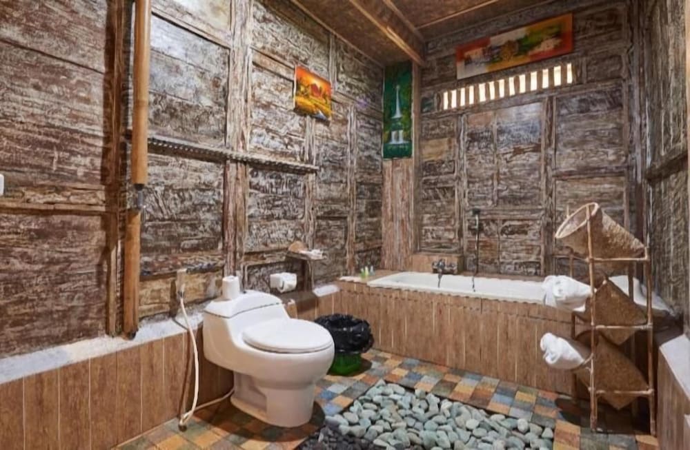 Royal JJ Ubud Resort and Spa 71/77