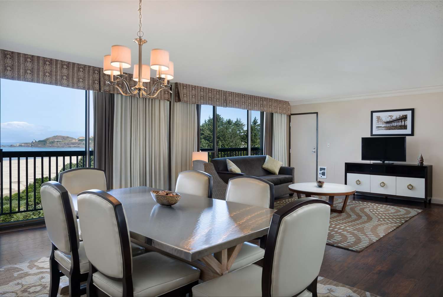 Best Western Plus Agate Beach Inn 37/46