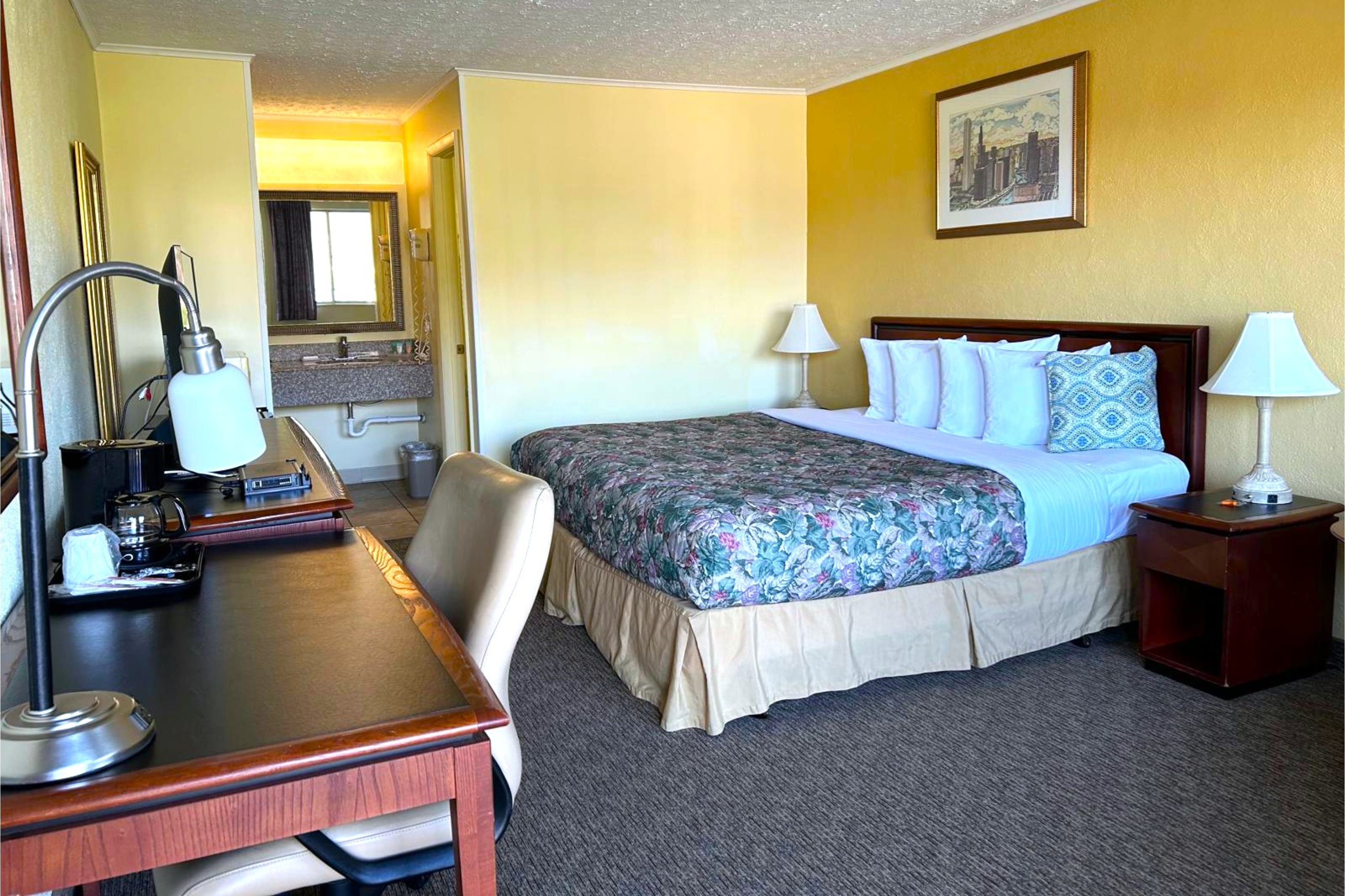 Lake Logan Inn Capital O Ohio 7/19