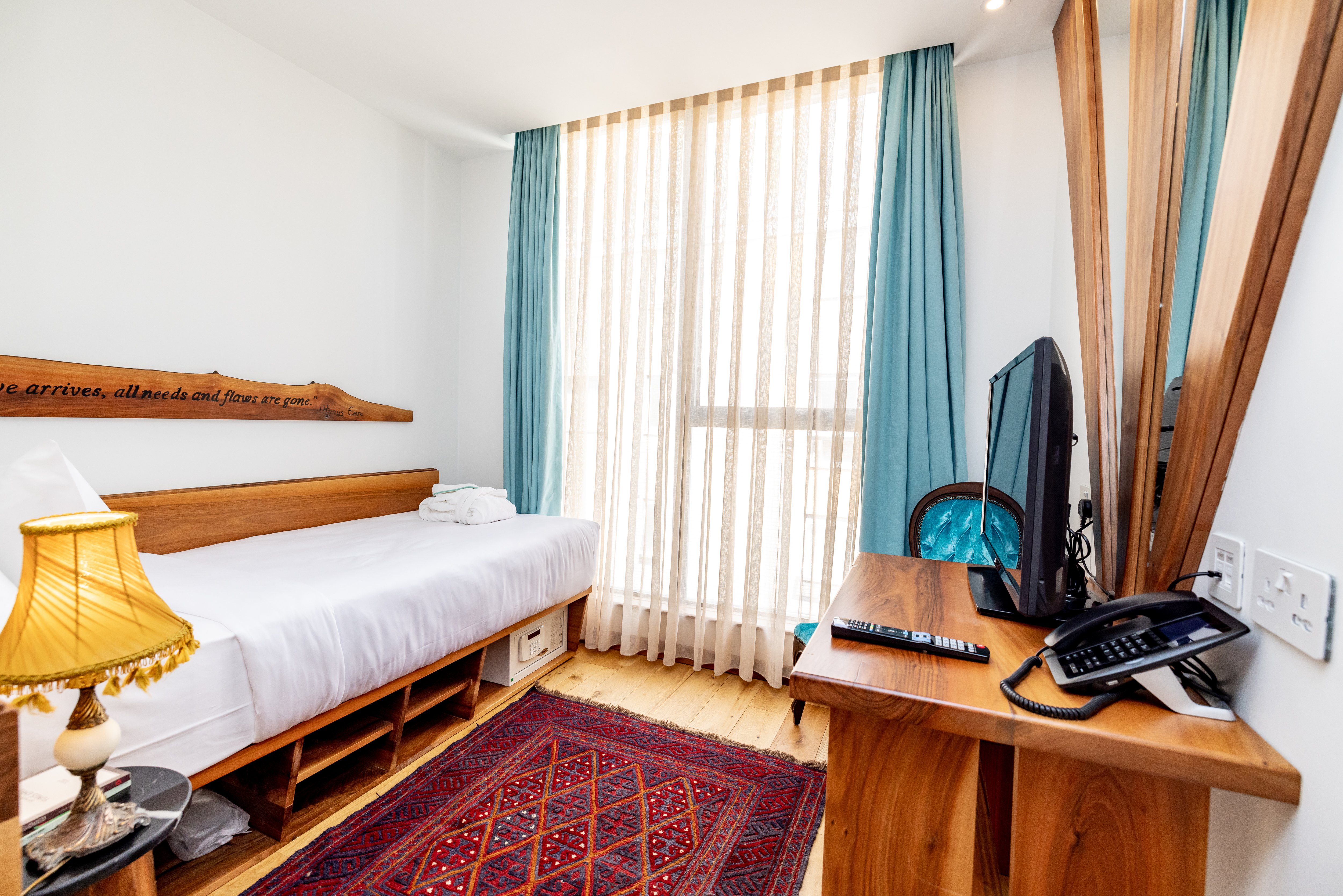 Limehouse Library Hotel 68/107