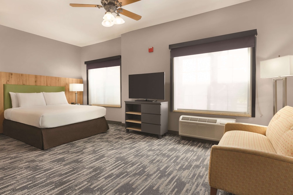 Spark by Hilton Redlands 5/40