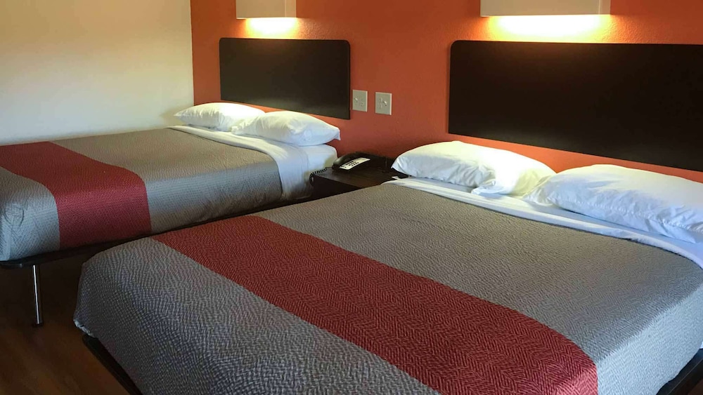 Motel6 White, GA - Cartersville 14/36