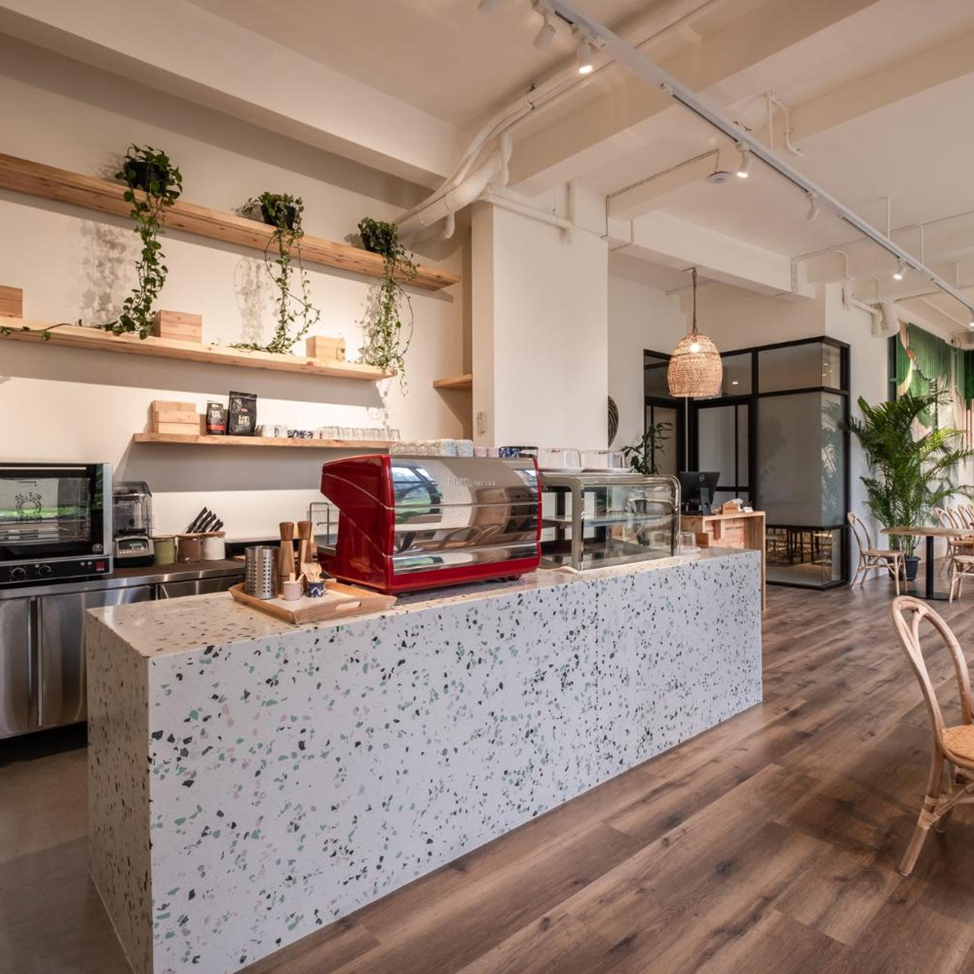 La Boheme Rooms and Coffee 32/50