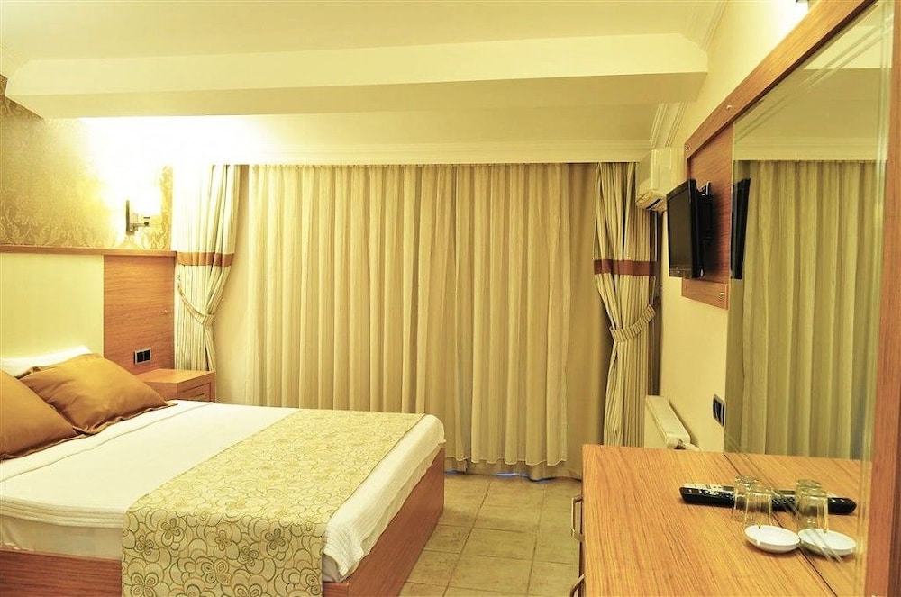 Assos Park Hotel 13/64