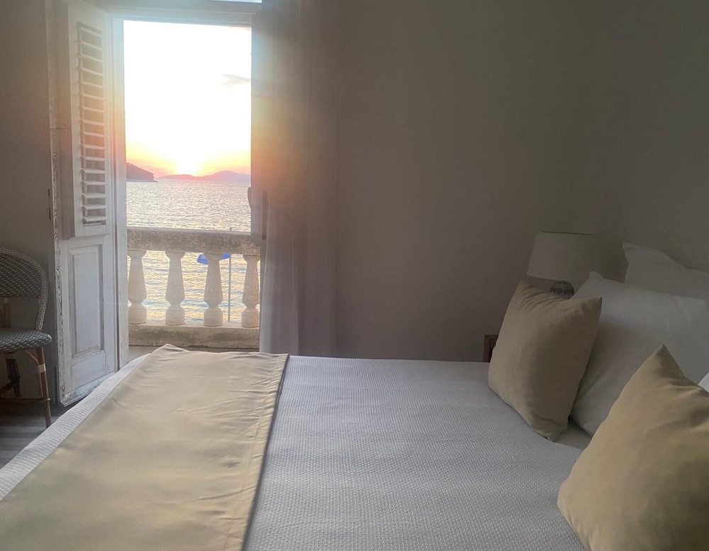 Hotel Glavovic 31/53