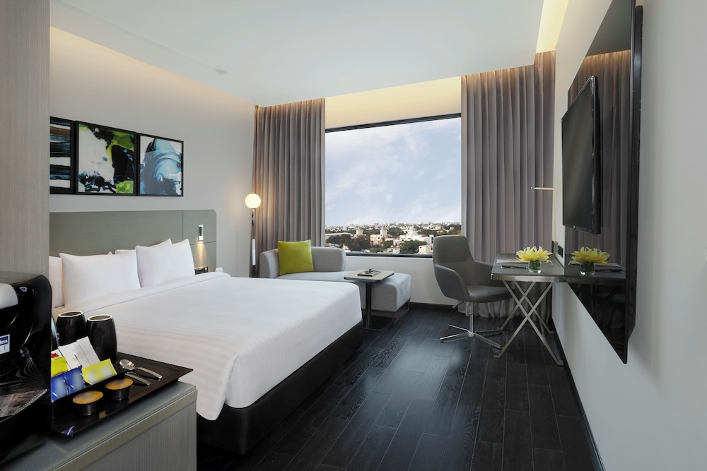Novotel Chennai Chamiers Road 28/73