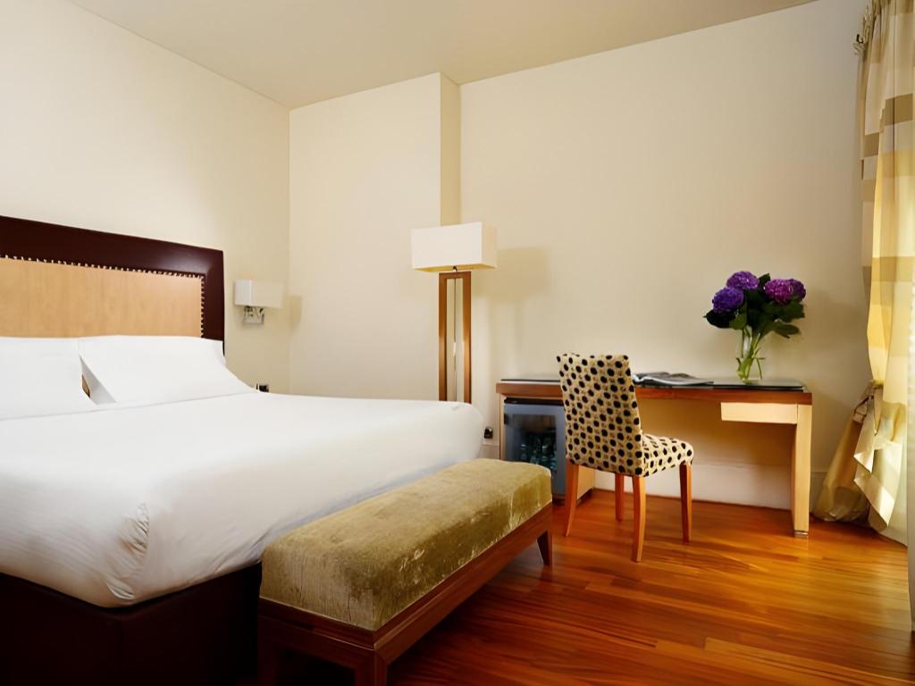 جناح بسرير مزدوج مع أريكة، UNAHOTELS Deco Roma 5/10