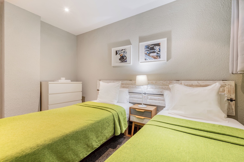Fuster Apartments 14/50