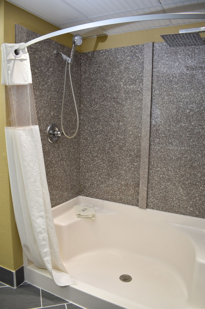 Travelodge by Wyndham Coffeyville 47/48