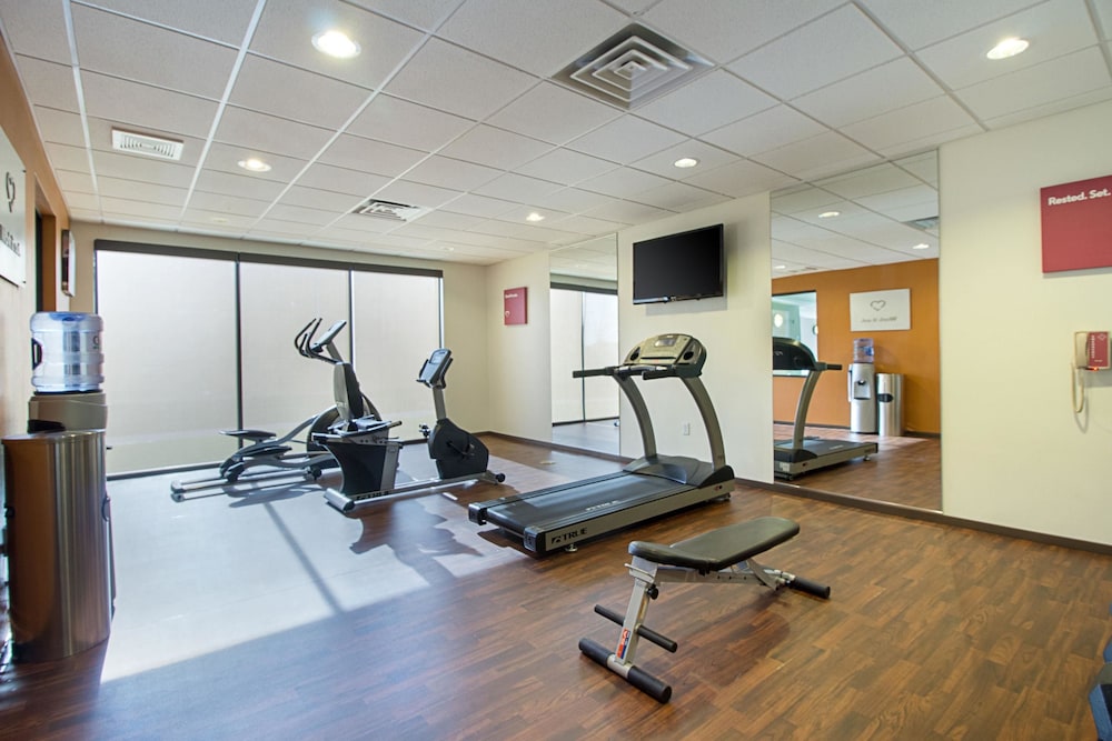 Comfort Suites & Conference Center Worthington MN 14/38