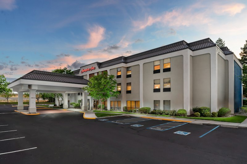 Hampton Inn Tracy 49/49