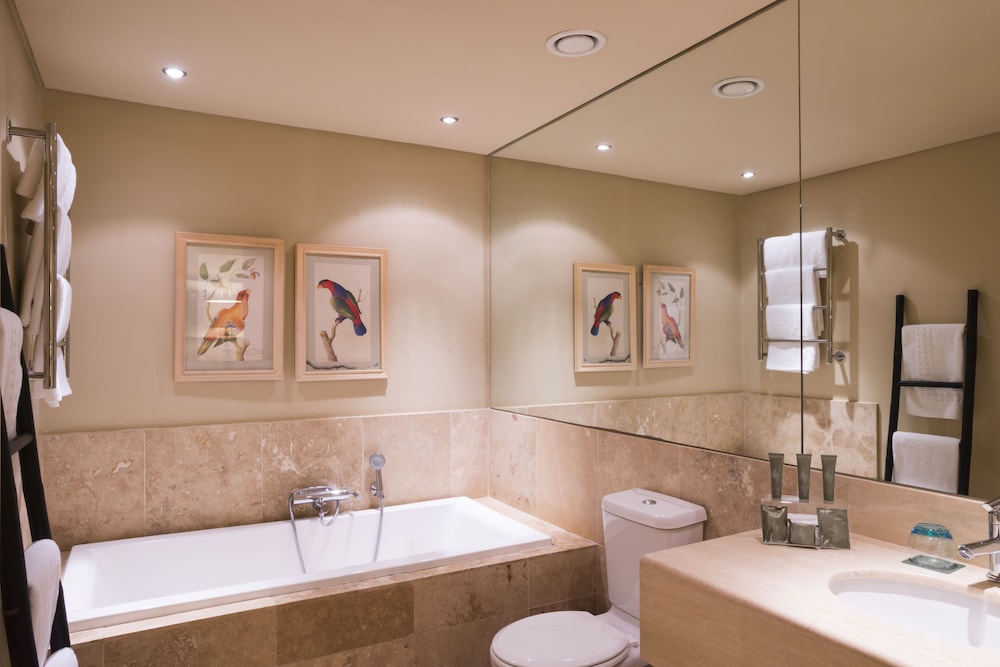 Royal Palm Hotel Umhlanga 43/45