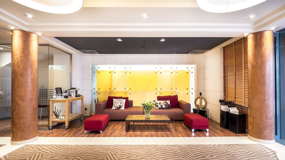 HOTEL LE PRE CARRE 23/31