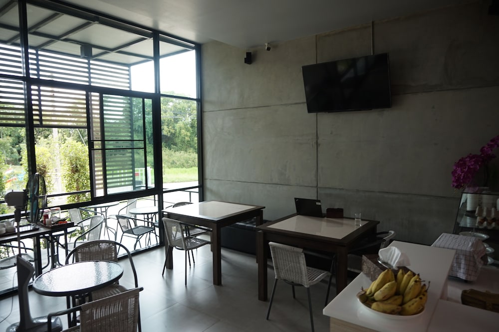 Mila Garden Hotel 31/34