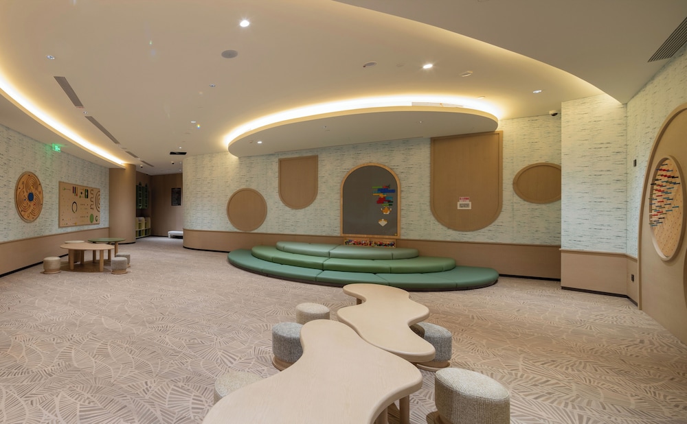 Jianguo Hotel Huanqiu 22/43