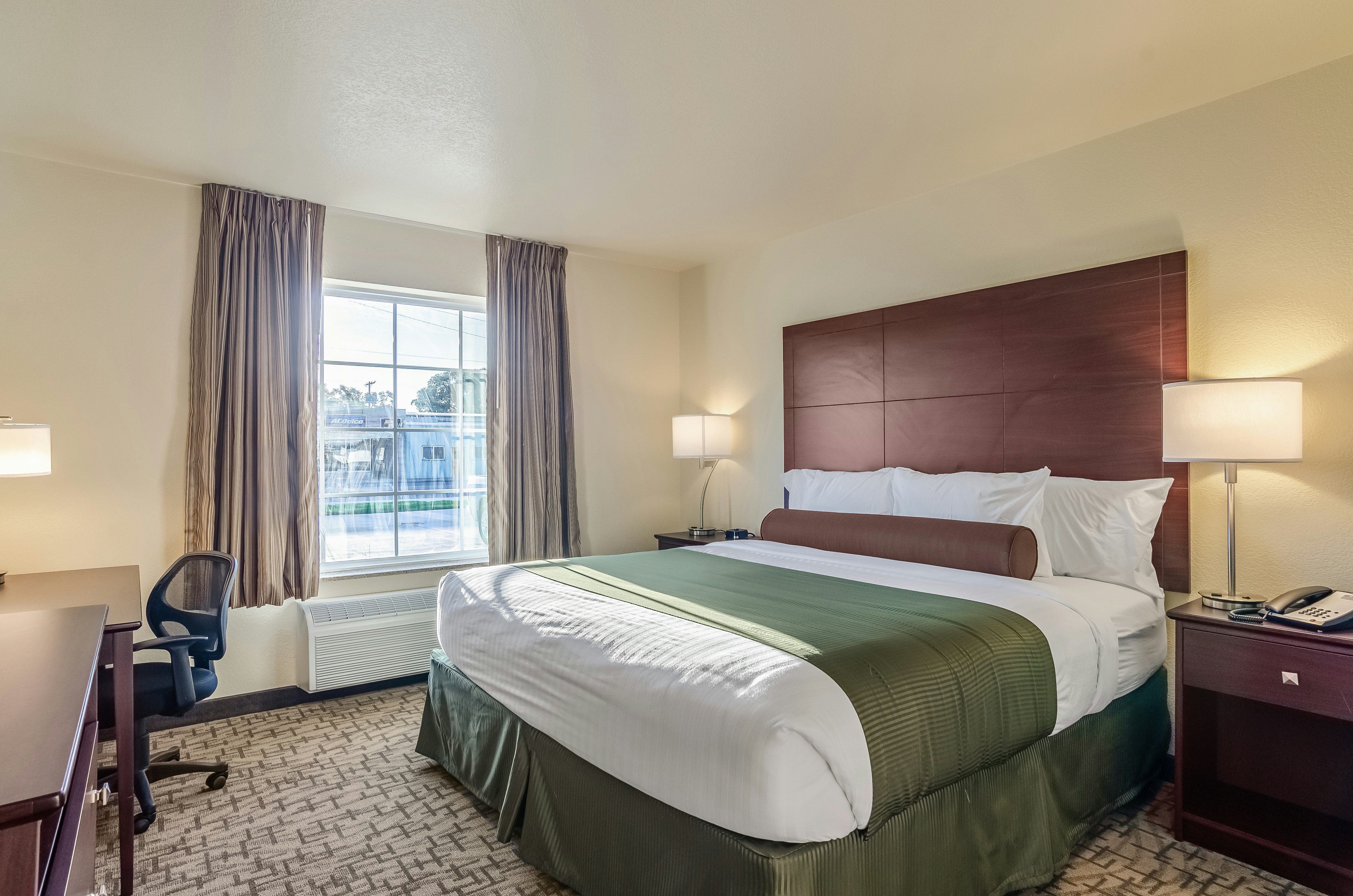 Cobblestone Inn & Suites - Bridgeport 4/24