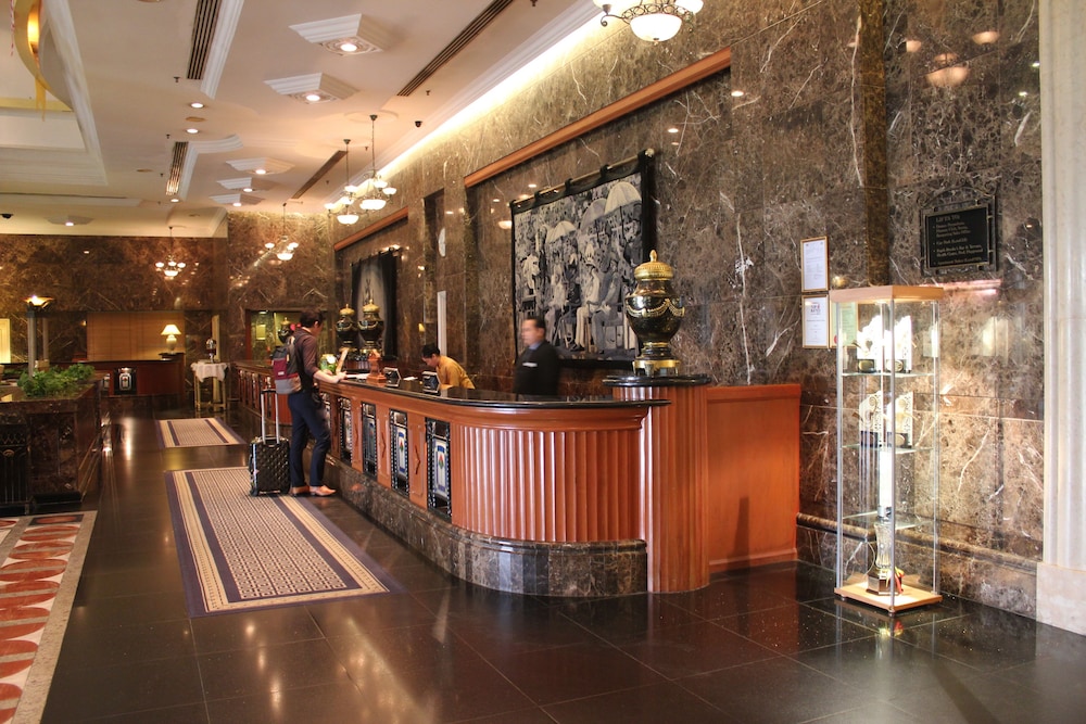 Merdeka Palace Hotel Suites 9/47