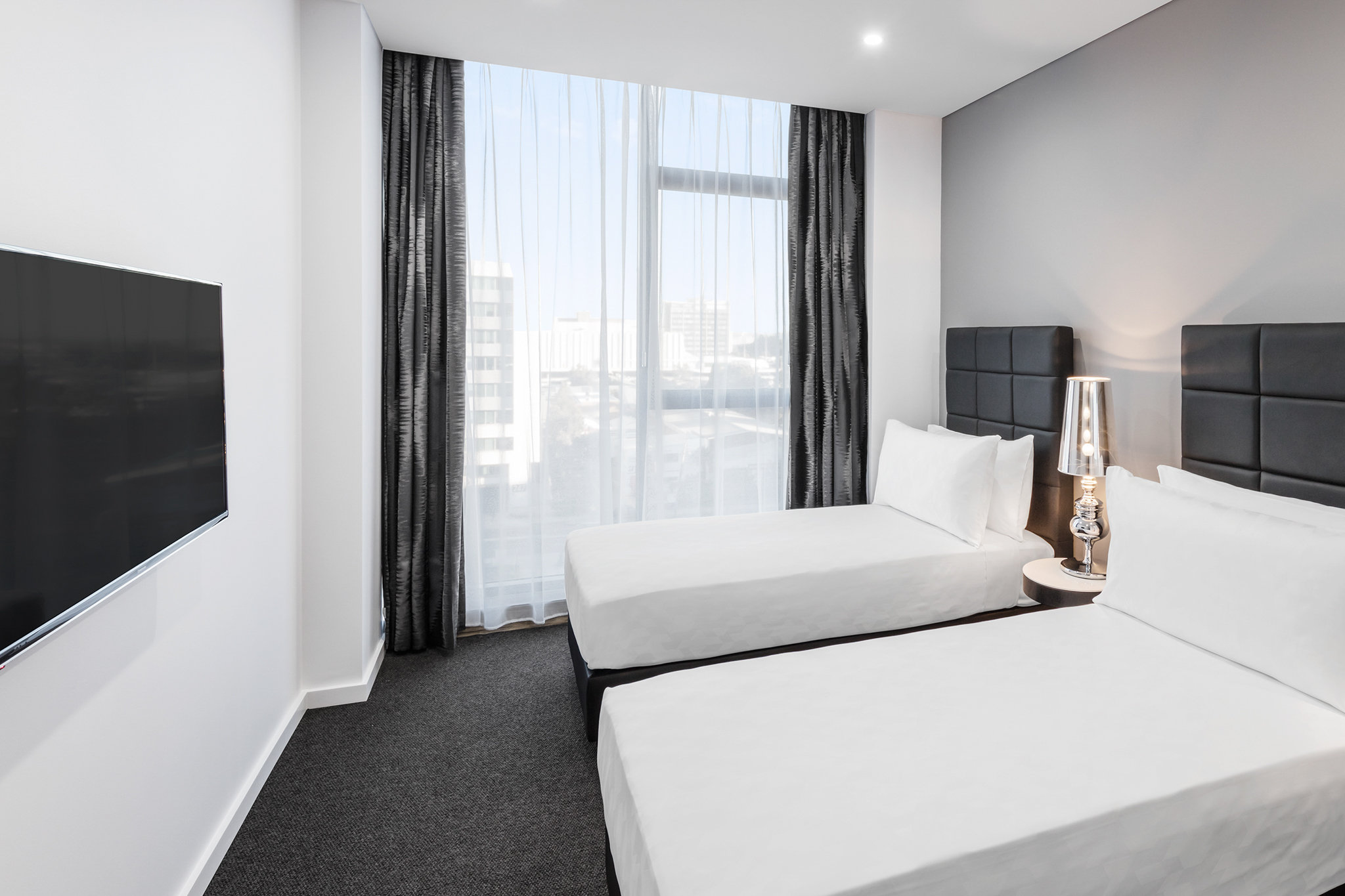 Meriton Suites Mascot Central 1/10