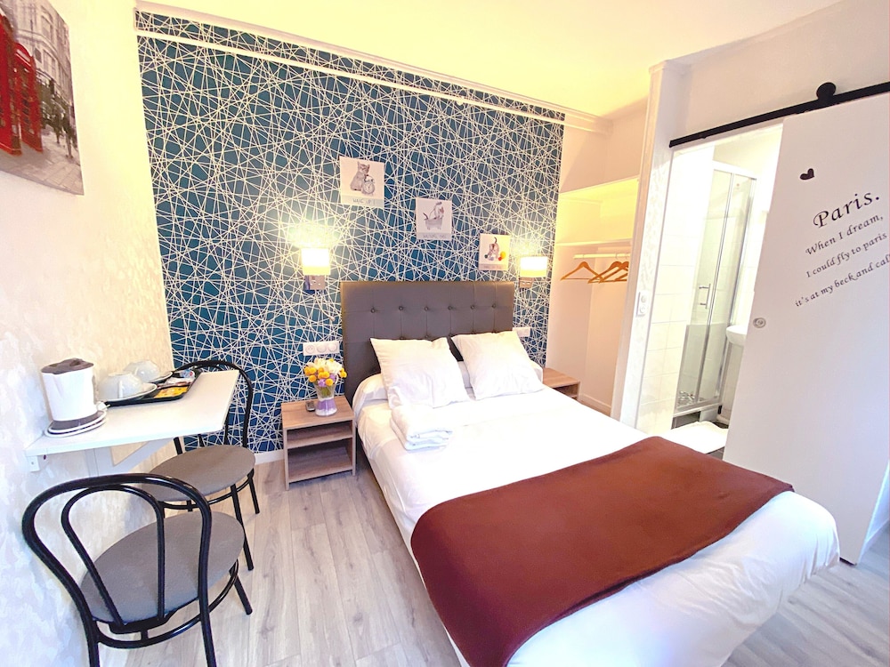 Hotel Aviatic 10/69