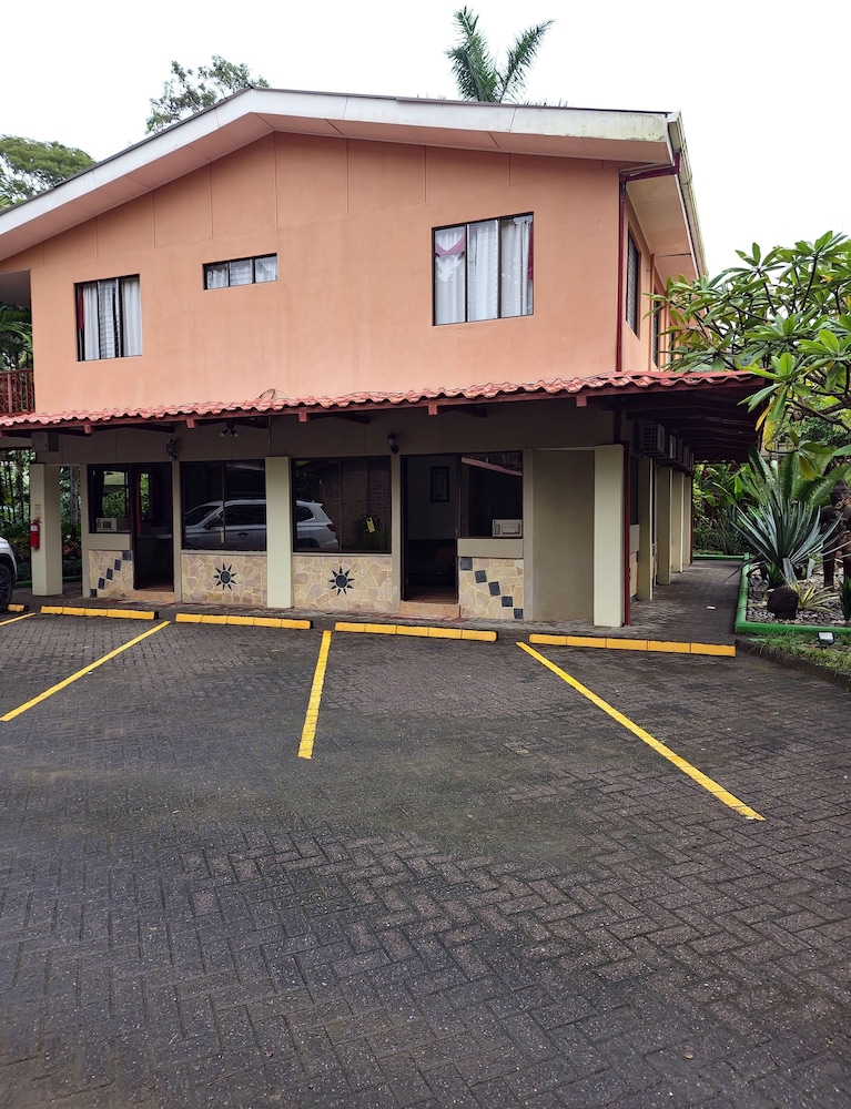 Hotel Diuwak 66/74