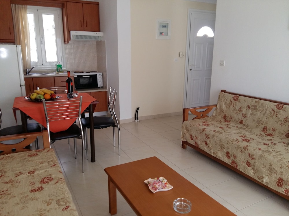 Pavloudis Apartments 30/50