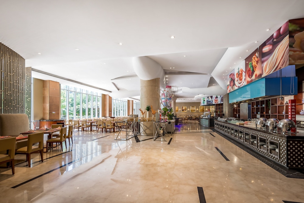 Crowne Plaza Tianjin Binhai 26/50