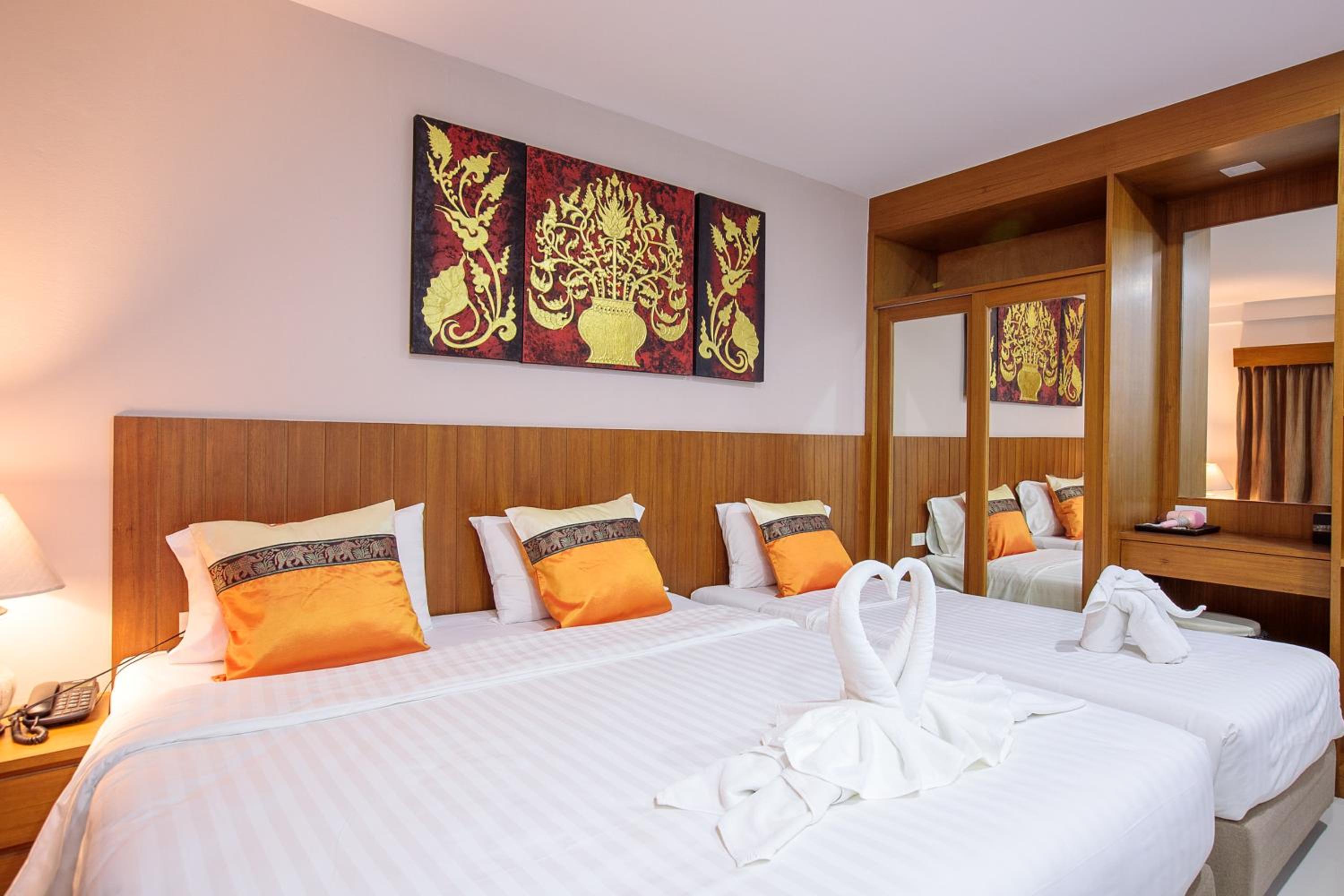 جناح جونيور بسرير كينج، Huen Jao Ban Hotel 3/7