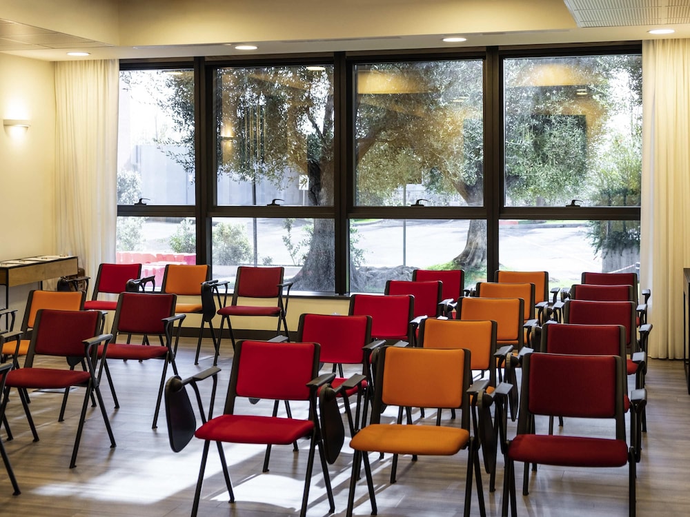 Ibis Roma Fiera 33/50