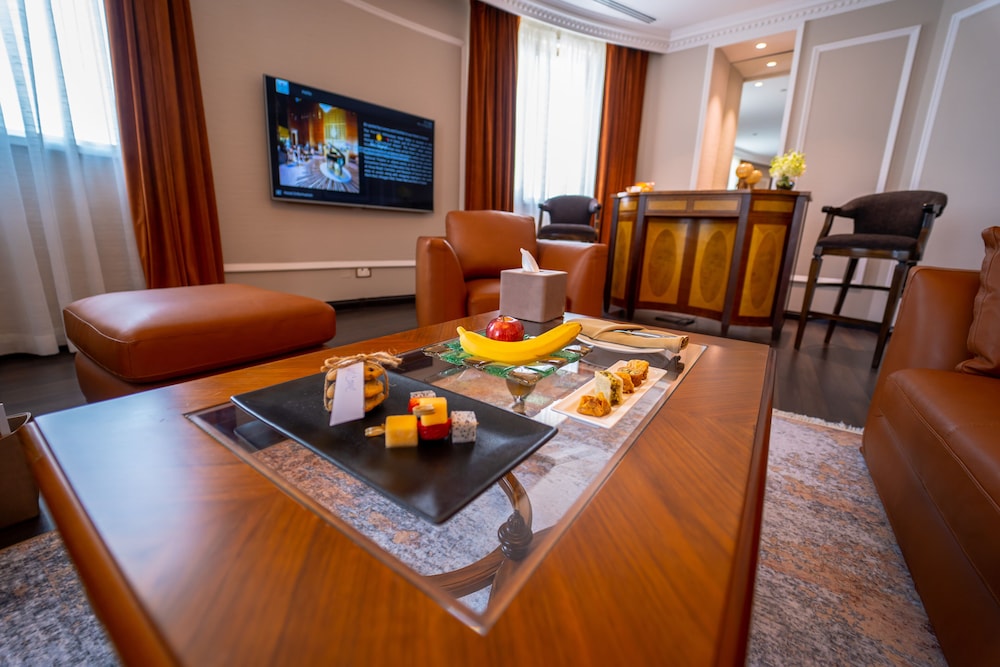 Millennium Hotel Doha 72/90