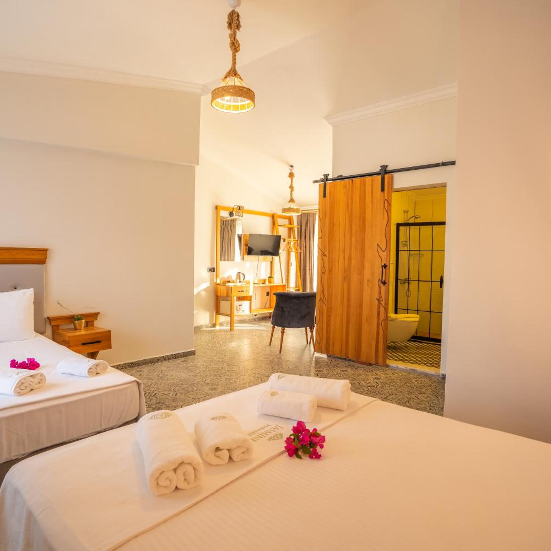 Dark Station Boutique Hotel 5/23