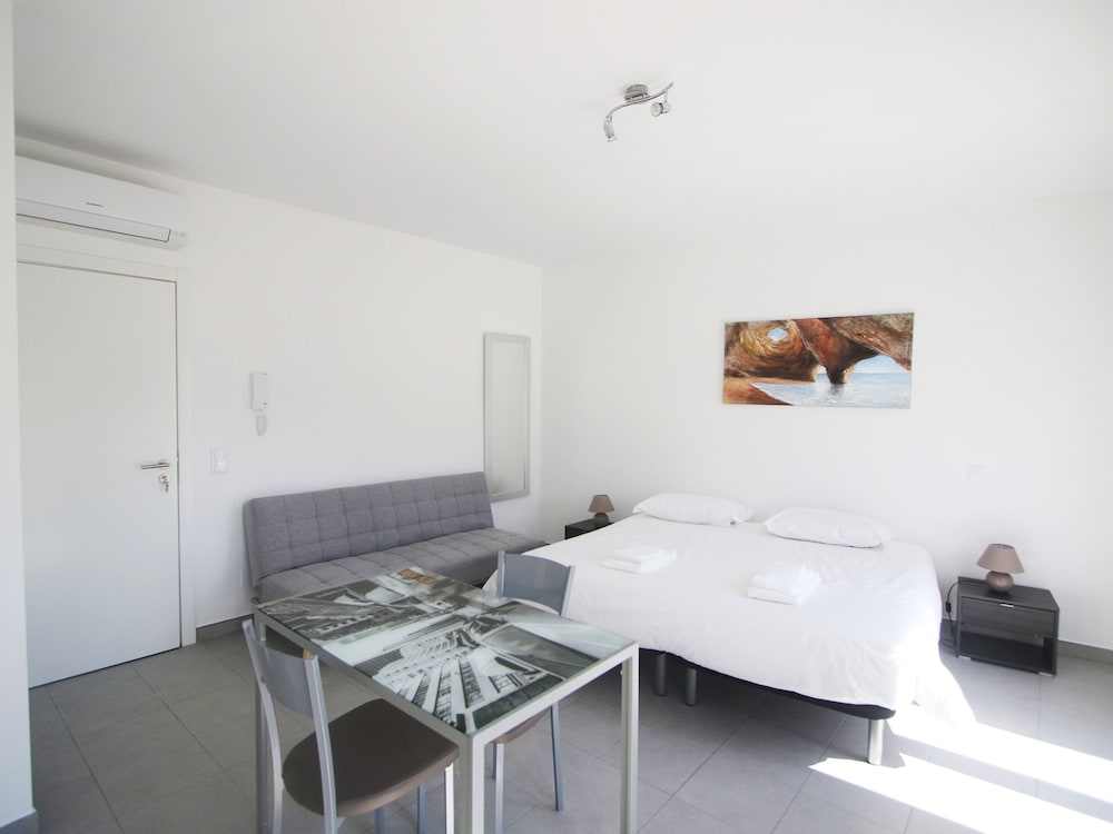 Guest House Lovely Swan 8/16