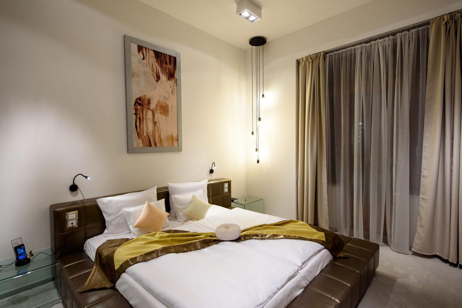 Deluxe, Apartment