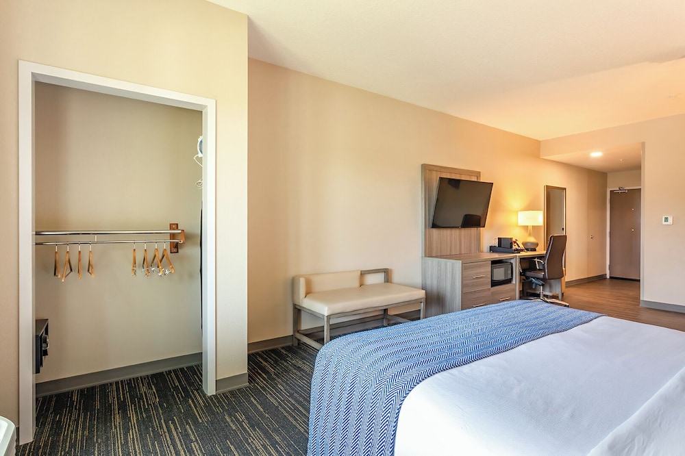 جناح ثلاثي بسرير كينج لذوي الإعاقة، Pestana Orlando Suites Lake Buena Vista 2/10