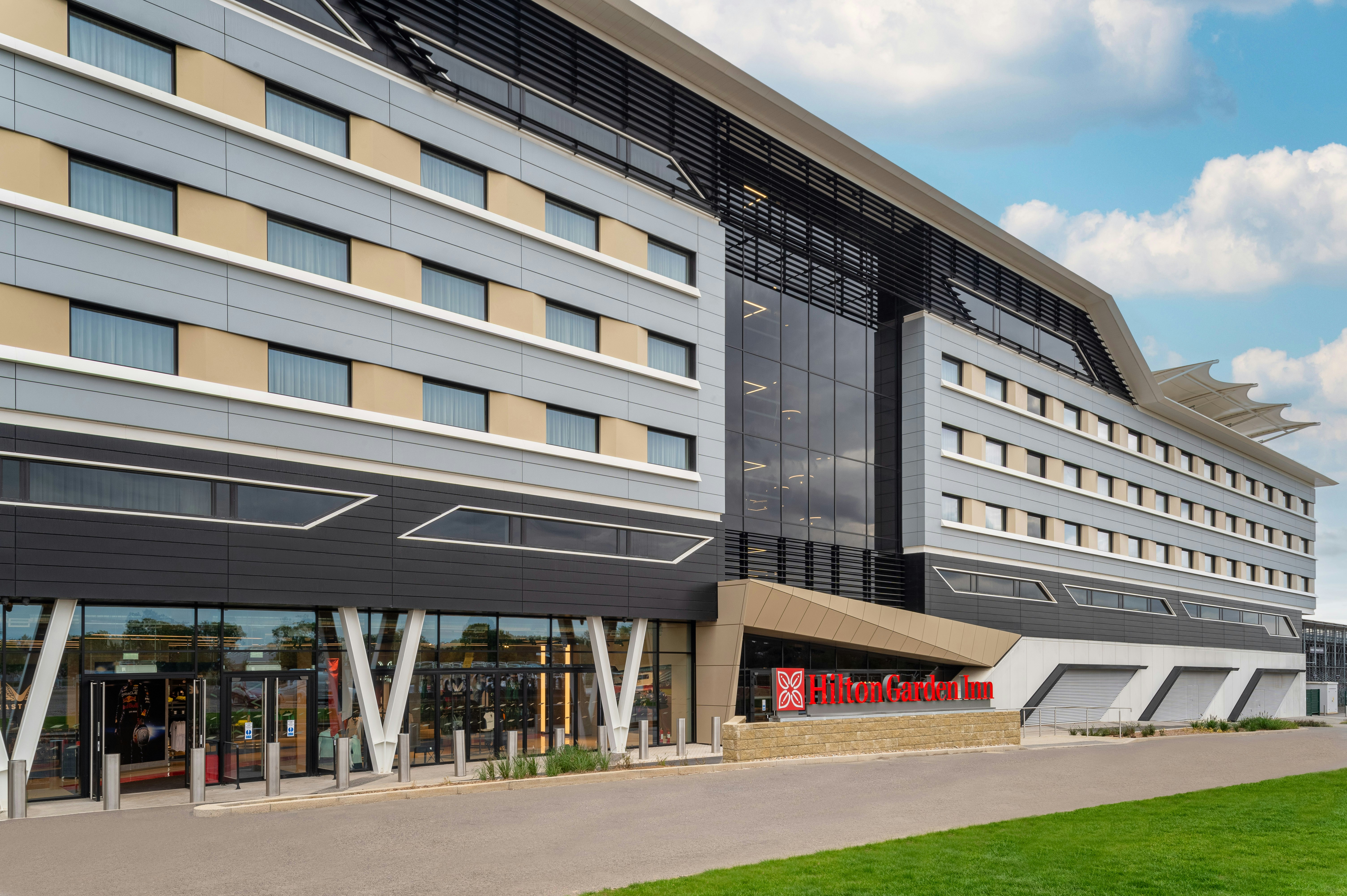 Hilton Garden Inn Silverstone 3/41