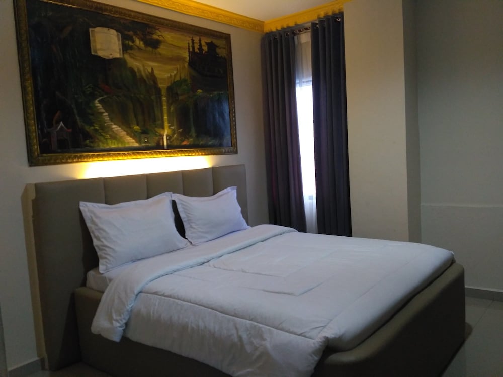 Boutique Hotel 01 13/34