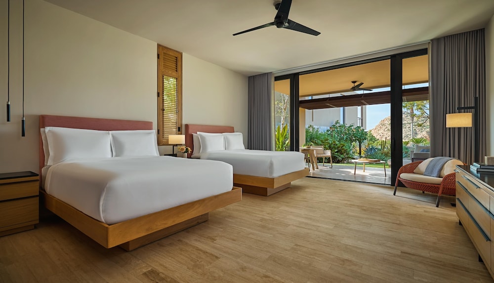 Room, 2 Queen Beds, Coast View, with Pool