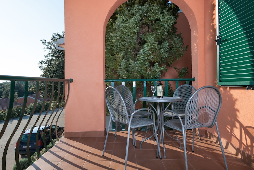 Naturist Park Koversada Apartments 34/50