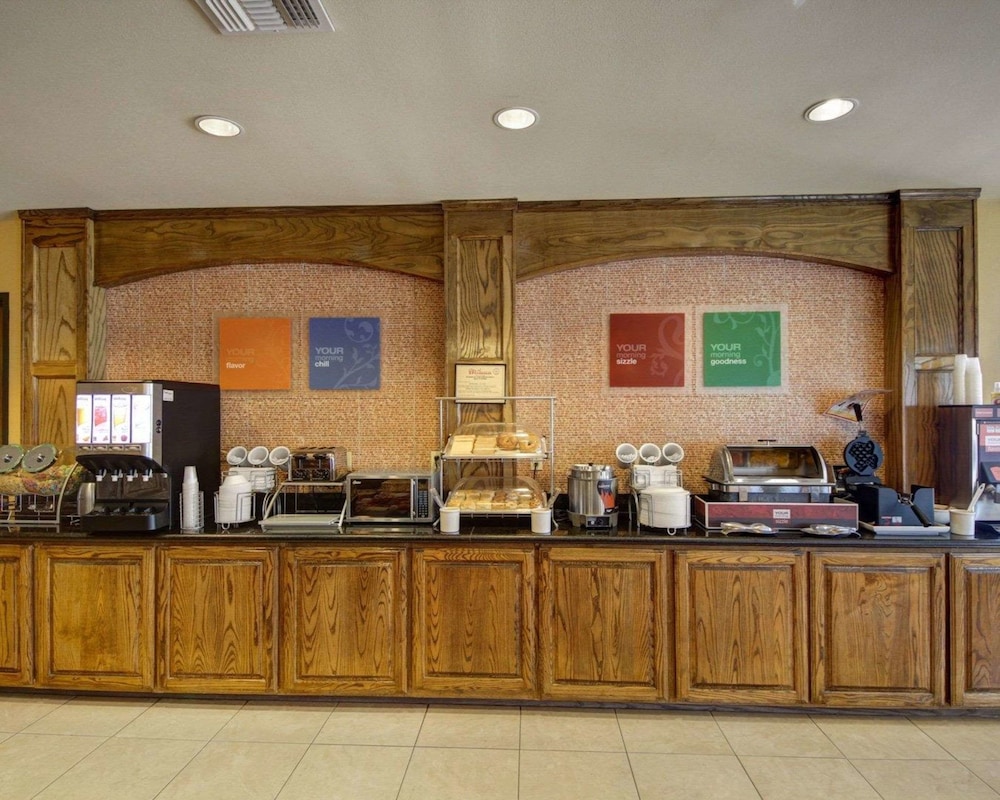 Comfort Inn & Suites Donna Near I-2 39/44