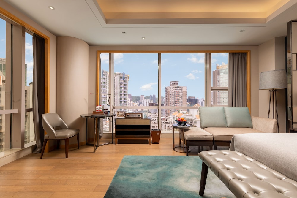 Zhuhai Longzhuda International Hotel 27/29